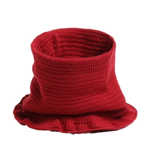 Weicher dunkelroter Strick-Halswärmer mit Wabenmuster und Rippbündchen für Winter
