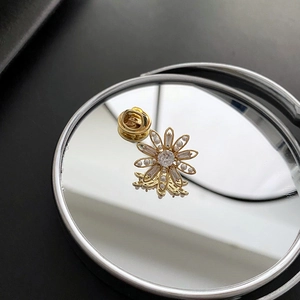 Broche Fleur De Marguerite Élégante En Cuivre Avec Zircon Et Künstliche Perle Pour Femme Accessoire De Costume De Cardigan Chic