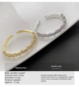 Détail de bracelets joncs en zircon or et argent avec dimensions et infos matériaux