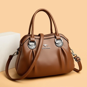 Borsa a mano in pelle marrone con logo a canguro e tracolla regolabile per donna