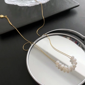 Elegant Stainless Steel Imitation Artificial Pearl Beaded Necklace For Women Simple Smile Arc Clavicle Chain Jewelry Fashion Accessory