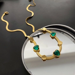 Heart Necklace Emerald Green Gemstone Titanium Steel Herringbone Chain Vintage Luxury Jewelry For Women