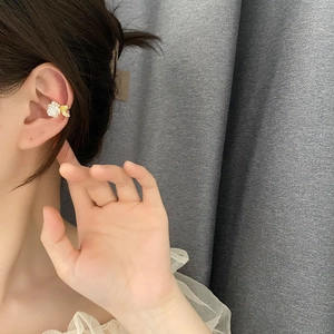 Manchette D'oreille Rose Rétro Française Feuilles Dorées En Cuivre Élégantes Boucles D'oreilles Clip Sans Perçage Femmes
