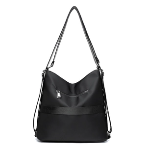 Zaino e borsa a tracolla versatile in nylon nero da donna con finitura impermeabile