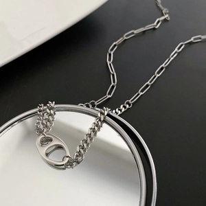 Collier Chaîne Asymétrique Acier Titane Pendentif Nez De Cochon Graine De Café Minimaliste Industriel Géométrique Femmes
