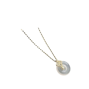 Collier chinois Ping'an avec pendentif double cœur et pierre de jade élégante