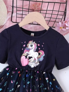 Mädchen Kurzarmkleid mit dunkelblauem Einhorn-Top und glitzerndem schwarzen Tüllrock