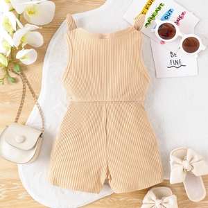 Tuta in maglia a coste kaki per bambini con spalline a fiocco e accessori estivi