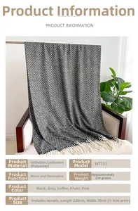 Détail d'une écharpe à carreaux style cachemire avec dimensions et infos matière