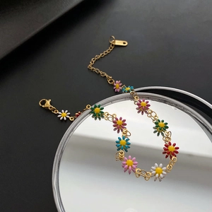 Fresh Daisy Flower Necklace Bracelet Colorful Enamel Titanium Steel Chain Jewelry For Women Girls Sweet Floral Clavicle Chain