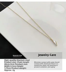 Détails du collier en acier titane avec pendentif losange et longueur de 40+5cm