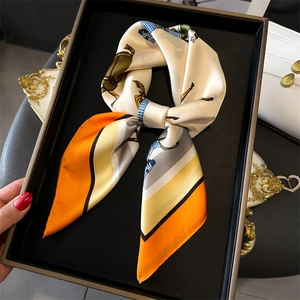 Damen Quadratischer Satinnähnlicher Schal Reitsport Pferdedruck Eleganter Satin Halstuch Chic Retro Mode Accessoire