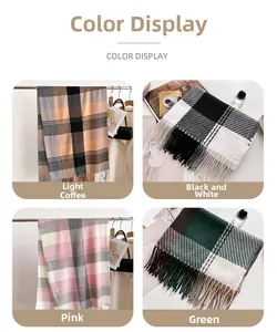 Quattro colori di sciarpe in cashmere a quadri con motivi classici e dettagli con frange