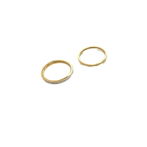 Two-piece gold titanium steel ring set with sparkling zircon and geometric faceted texture