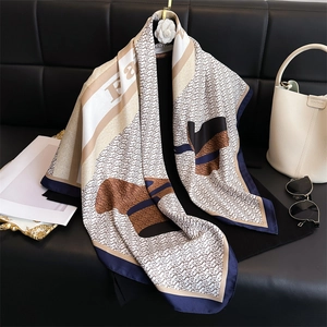 Elegant Printed Square Scarf Luxury Letter Monogram Satin Twill Satin Like Neck Head Hair Wrap For Women Fashion Accessories