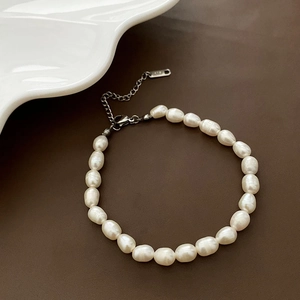 Bracelet Collier Perles D'eau Douce Baroques Acier Titane Élégant Bijoux De Mode Raffinés Pour Femmes