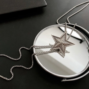 Vintage Pentagram Pendant Necklace Alloy Radial Pattern Adjustable Pull Chain Bolo Tie Jewelry For Women Retro Cool Style