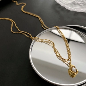 Collier Double Rang Avec Pendentif Acier Titane Plaqué Or Künstliche Perle Texture Irrégulière Bijoux Mode Femmes Élégant