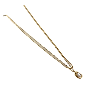 Collier double couche doré en titane avec pendentif perle pour femme élégante