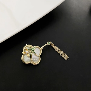 Chinesischer Stil Fächer Quaste Brosche Mit Perlmutt Orchidee Blume Vergoldet Kupfer Brosche Für Cheongsam Damen Schmuck