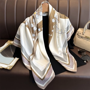 Foulard Carré Fleuri Muguet Français Élégant Châle Sensation Satin Sergé Protection Solaire Polyvalent Pour Femmes