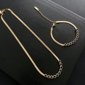 18K Gold Plated Titanium Steel Herringbone Chain Necklace With Emerald Green Zirconia Vintage Jewelry For Women