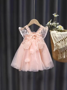 Abito da principessa in tulle rosa per bambine con ali d'angelo bianche e pompon 3D