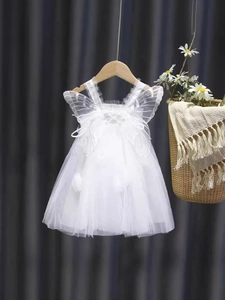 Abito da principessa bianco per bambina con ali di farfalla e gonna in tulle