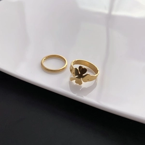 Four Leaf Clover Rings Stainless Steel Hollow Design Fashion Elegant Women Jewelry Accessories Simple Polished