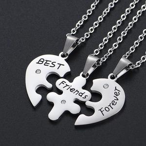 Ensemble de trois colliers puzzle en acier argenté avec gravure Best Friends Forever