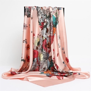 Elegant Large Square Scarf Floral Horse Print Satin Satin Feeling Shawl Wrap Sun Protection Travel For Women