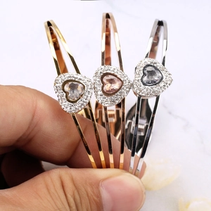 Bracelet Manchette À Double Rangée En Forme De Cœur En Acier Inoxydable Avec Cristal De Zircon Bijoux Élégants Pour Femmes