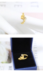 Détails de la bague papillon ajustable avec finition or mat et cristal de zircon brillant