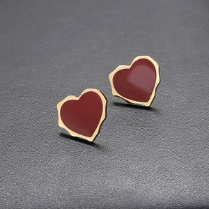 Boucles D'oreilles Puces Cœur Rouge Irrégulières En Acier Inoxydable Plqué Or 18K Émail Bijoux Pour Femmes
