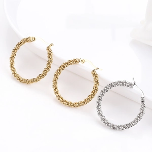 Three-piece set of woven chain hoop earrings in gold and silver finishes for women
