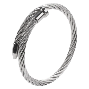 Bracelet jonc minimaliste en acier inoxydable torsadé avec un design de câble industriel