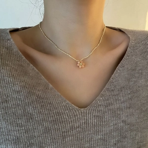 Collier Pendentif Fleur Chaîne Perles Cuivre Marguerite Floral Doux Style Frais Bijoux Cadeau Pour Femmes Filles Coloré