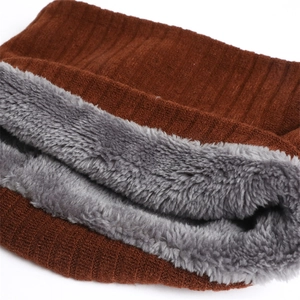 Detail of warm winter neck warmer with ribbed knit exterior and soft fleece lining