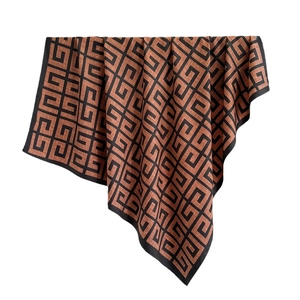 Elegant 90cm square scarf with geometric pattern in burgundy and black silk finish