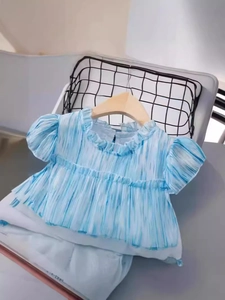 Robe rayée bleue et blanche pour fille avec manches bouffantes et col volanté