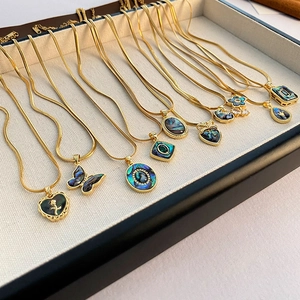 Collier Pendentif En Coquille D'Abalone Chaîne Serpent En Acier Inoxydable Plaqué Or Bijoux De Luxe Vintage Pour Femmes