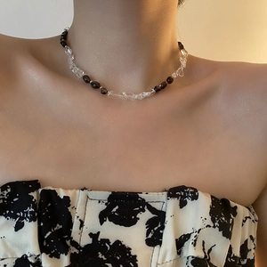 Set collana asimmetrica con perle di cristallo marroni scure e pietre per donna