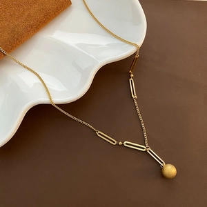 Collier Pendentif Sphère Dépolie Plaqué Or Acier Titane Chaîne Géométrique Asymétrique Style Minimaliste Pour Femmes