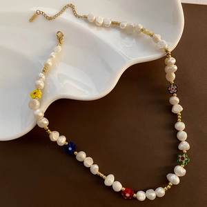 Halskette Mit Natürlichen Barocken Süßwasserperlen Und Bunten Glasblumen Titanstahl Perlenchoker Für Damen