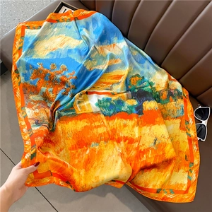 Foulard en soie style peinture à l'huile avec bords orange et imprimé de paysage