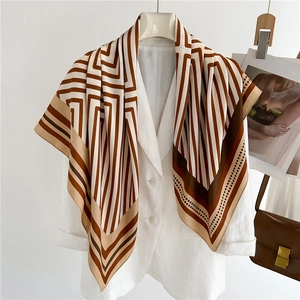 Eleganter Satin Quadratischer Schal Geometrisches Mäander Muster Streifen Druck Weich Köperbindung Damen Büro Reise Dekor