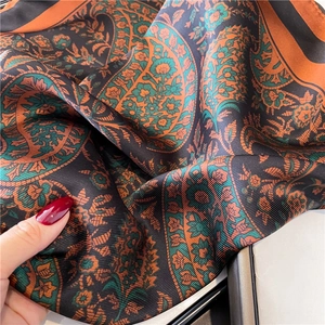 Elegant 70cm paisley silk scarf with vintage orange and teal floral twill patterns