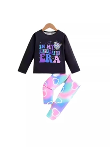 Ensemble fille avec haut imprimé Kindergarten Era et pantalon tie-dye coloré