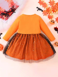 Halloween Mädchen Kleid mit orangefarbenem Oberteil und schwarzem Tüllrock mit Sternen
