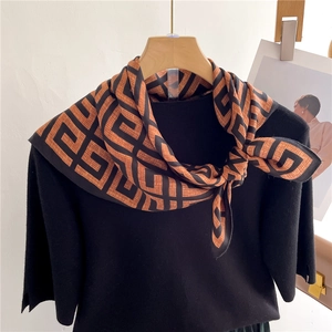 Geometric Maze Print Square Scarf Satin Feel Polyester Lightweight Elegant Bandana Women Retro Fashion Head Neck Wrap